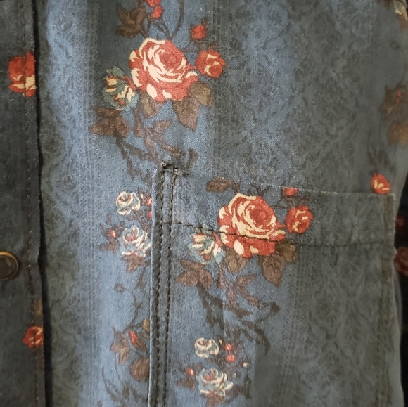 Legacy Falls for Her xlarge microsuede button floral rose long sleeve shirt - Picture 4 of 11